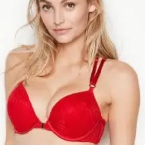 Victoria’s Secret Bombshell red lace bra 38C